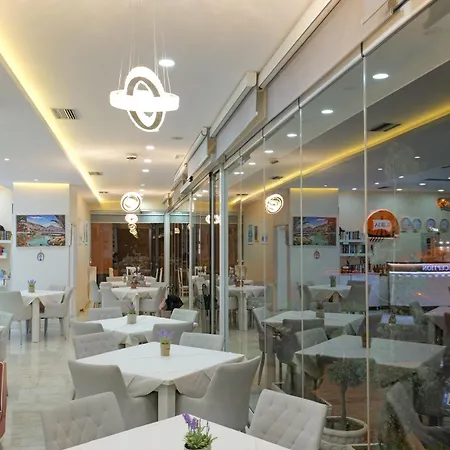 Szálloda Iliria 4*