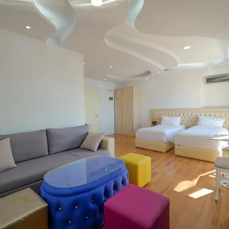 Iliria ساراندا