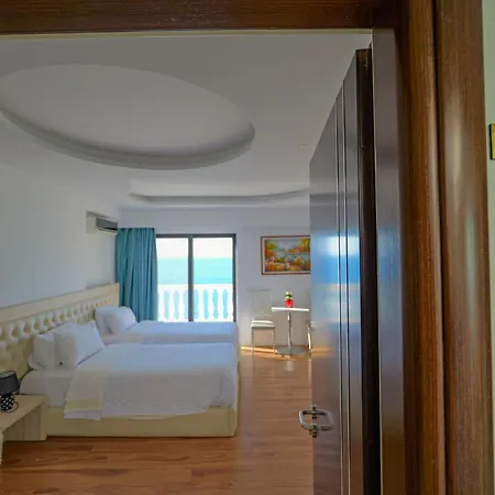 Iliria ساراندا