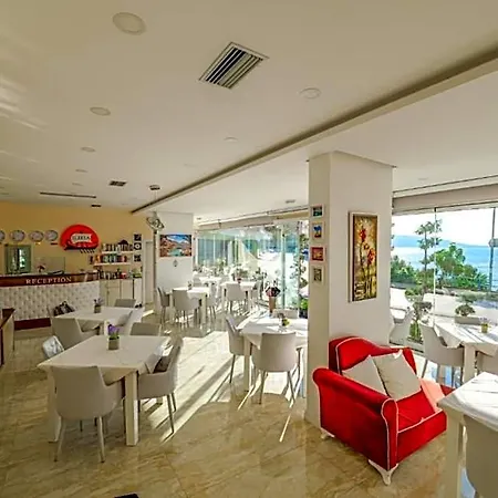 Iliria 4* Σαράντα