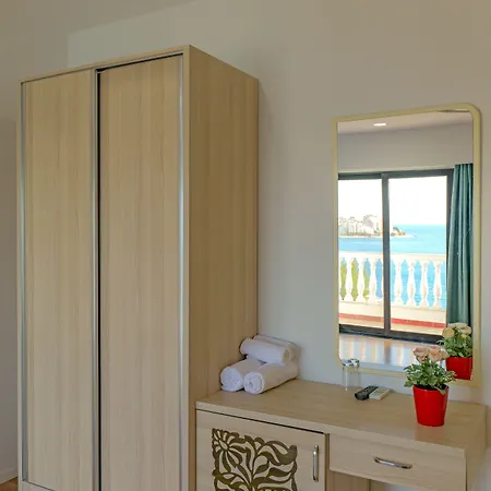 Iliria Hotel 4*